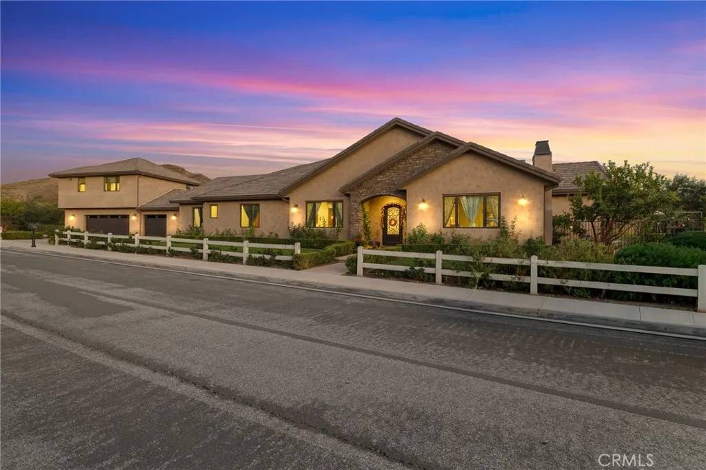 Simi Valley, CA 93065,4004 Snowgoose Street