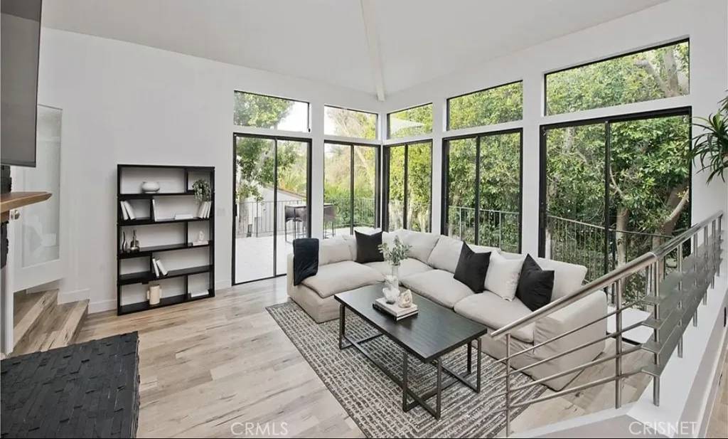 Los Angeles, CA 90046,2650 Lisco Pl