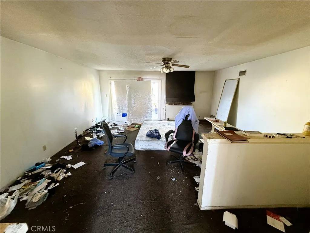 Simi Valley, CA 93065,2133 Cochran Street