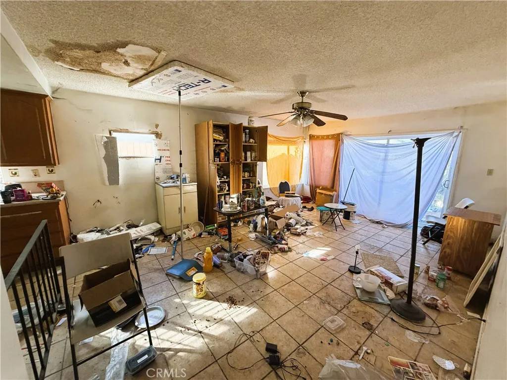 Simi Valley, CA 93065,2133 Cochran Street