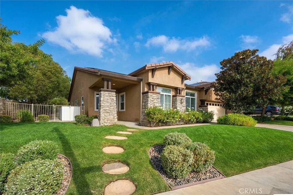 Saugus, CA 91390,22025 Lytle Court