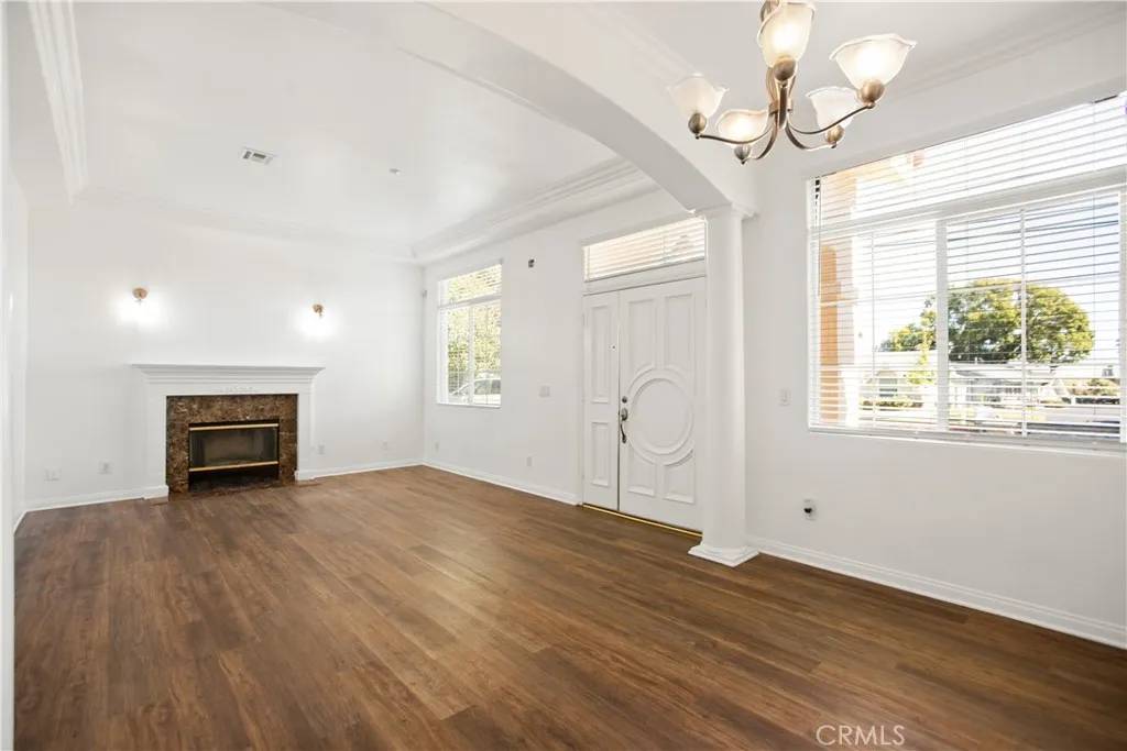 Arcadia, CA 91006,215 S 5th #A