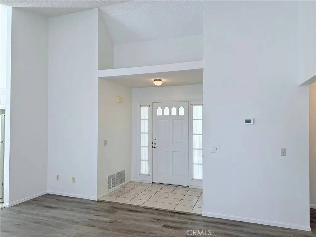 Palmdale, CA 93551,39330 Gainsborough