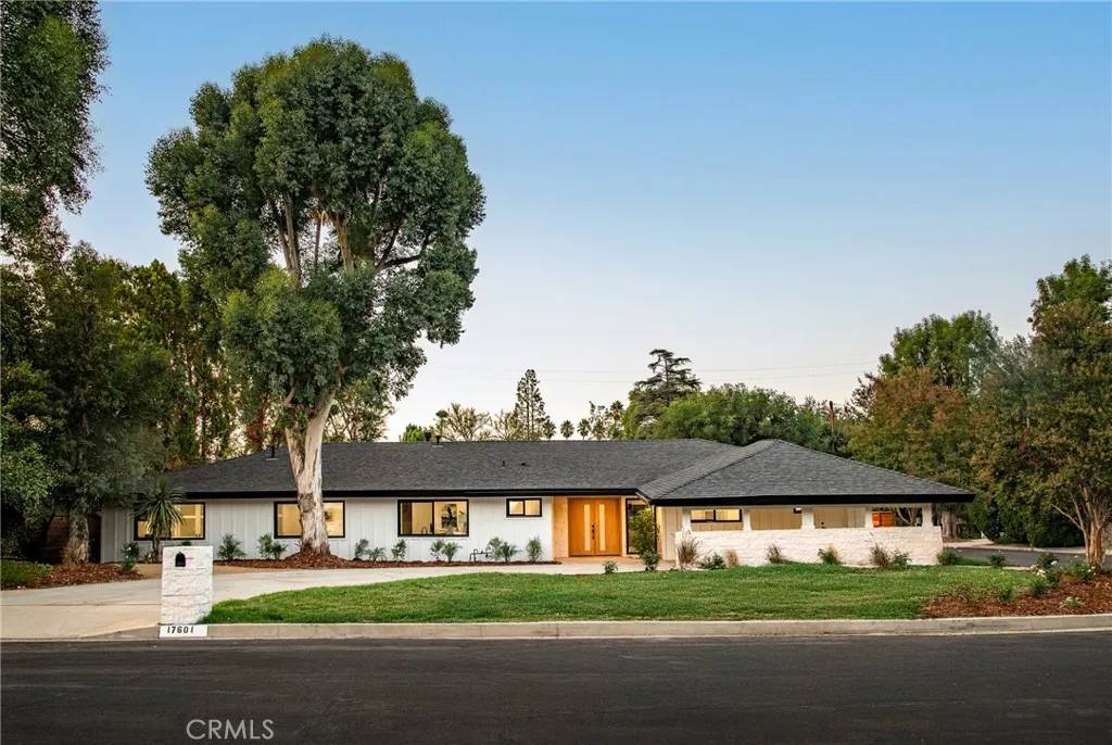 Encino, CA 91316,17601 McCormick Street
