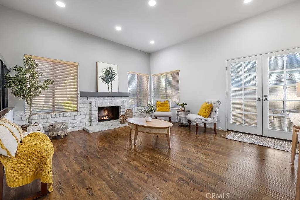 Simi Valley, CA 93063,3216 Darby Street #103