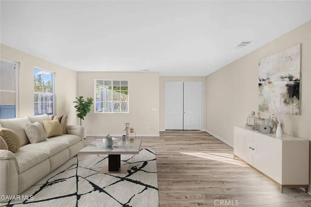 Palmdale, CA 93551,2215 Cork Oak