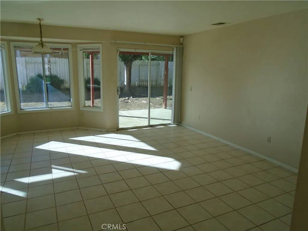 Palmdale, CA 93550,37739 Cardiff