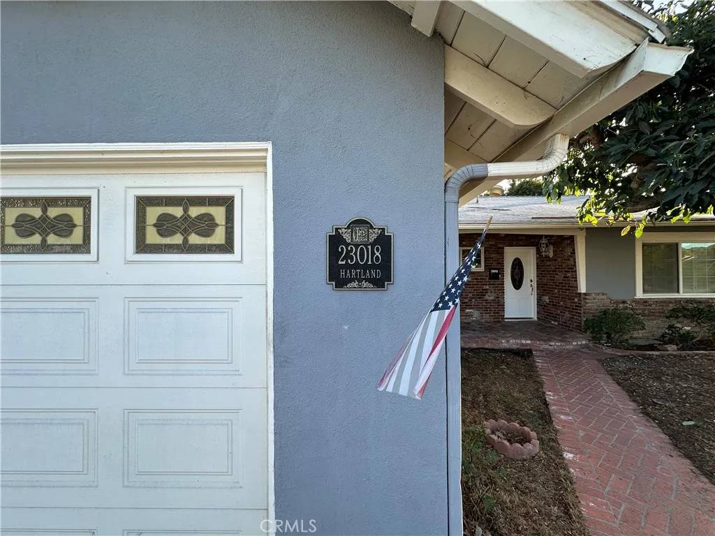 West Hills, CA 91307,23018 Hartland