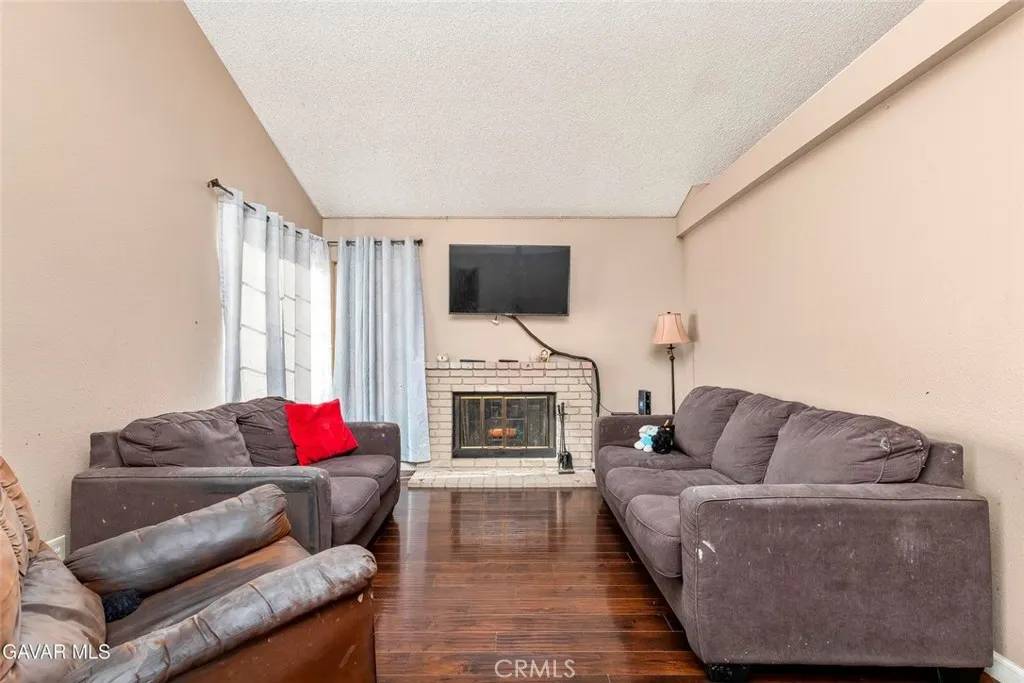 Palmdale, CA 93552,4937 Sunburst