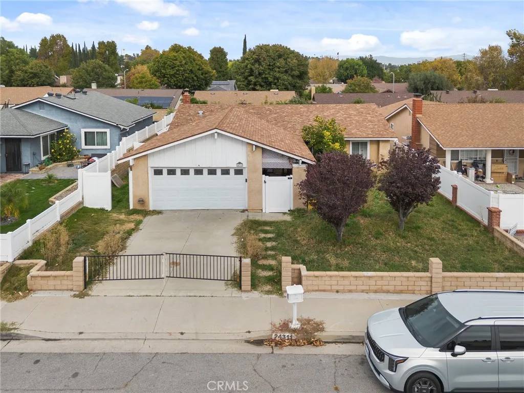 Newhall, CA 91321,24311 Wabuska