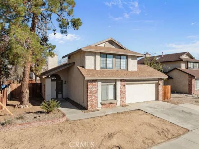 Lancaster, CA 93535,523 E Kettering