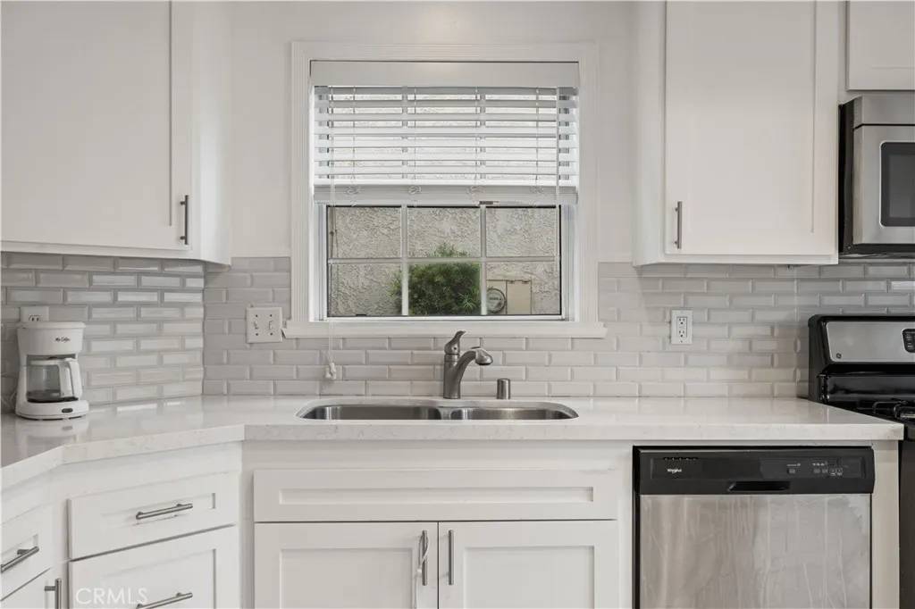 Canyon Country, CA 91351,26938 Terri Drive