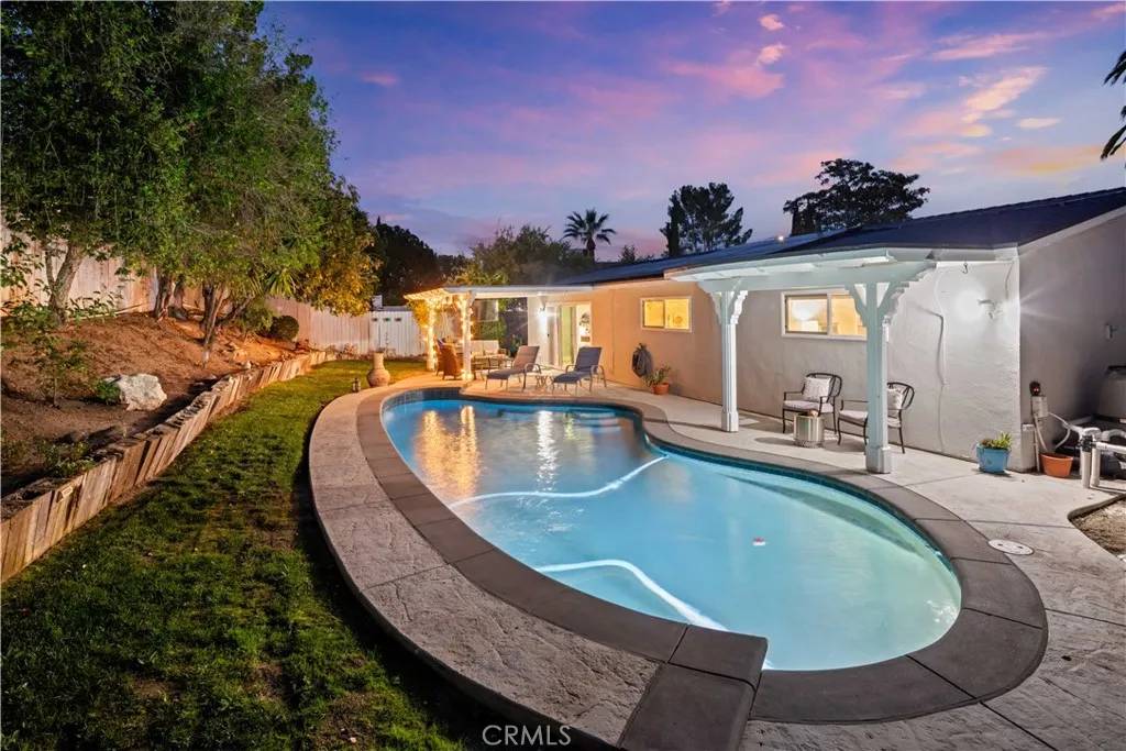 Newhall, CA 91321,26219 Larkhaven Place