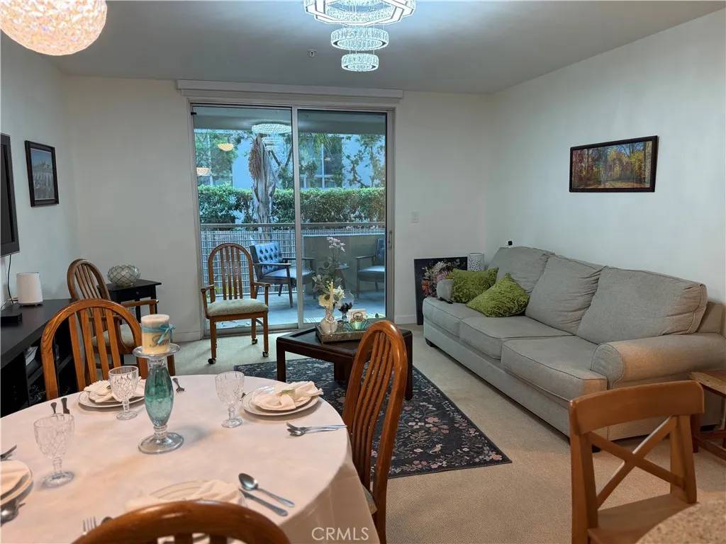 Los Angeles, CA 90012,267 S San Pedro #218