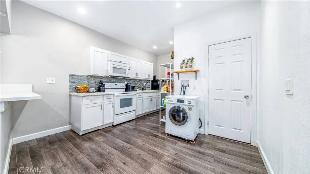 Los Angeles, CA 90026,217 Columbia Place