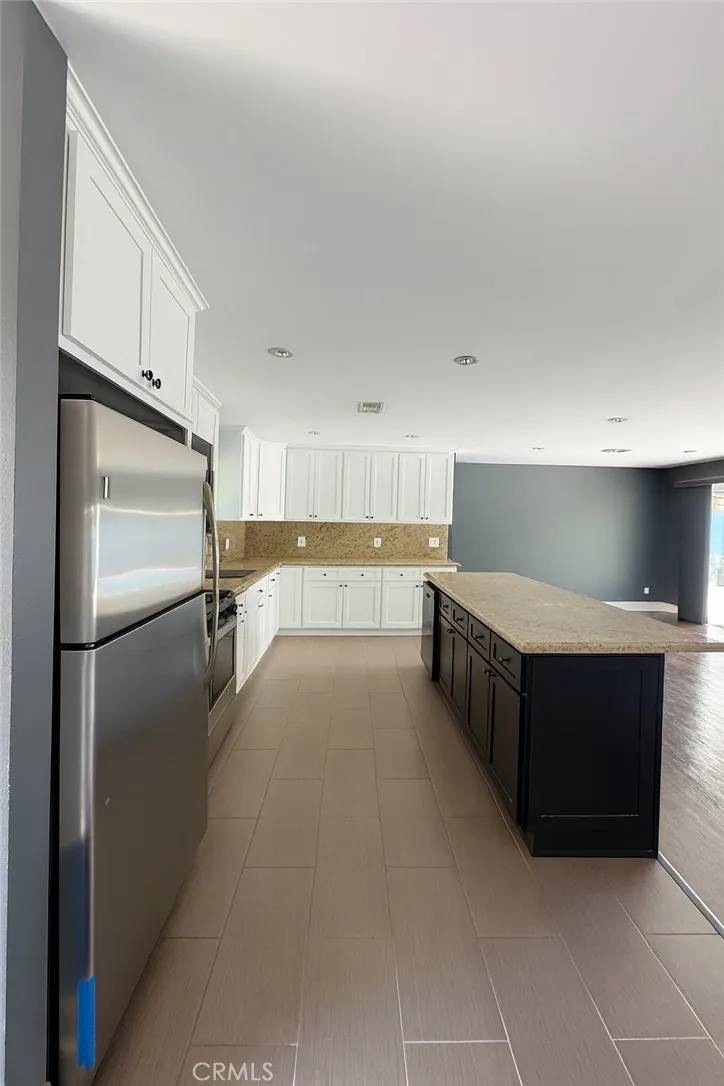 Canoga Park, CA 91304,7845 Nevada