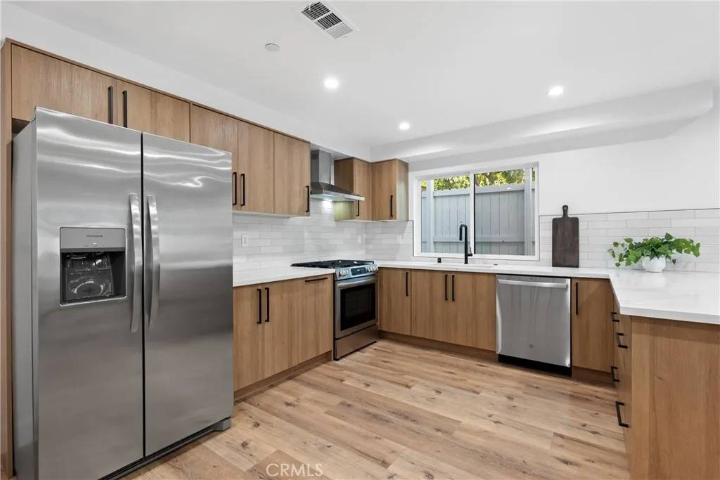 North Hollywood, CA 91606,6719 Ben Ave