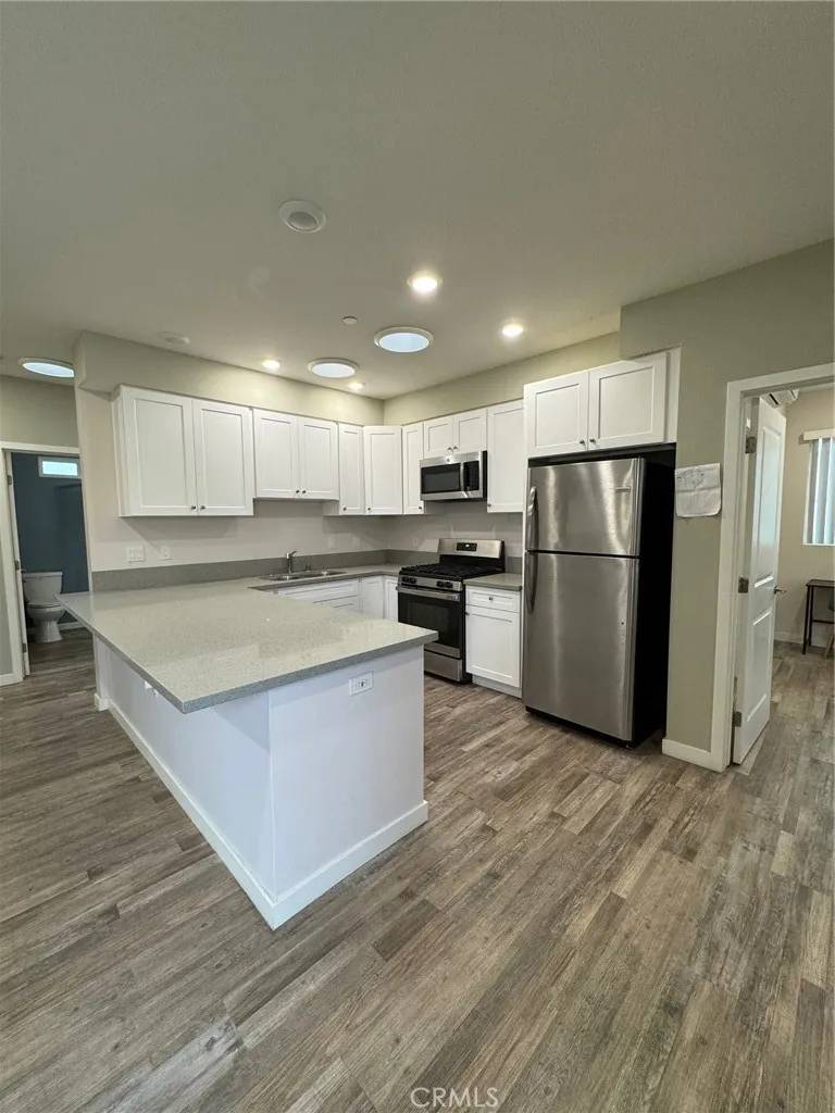 Los Angeles, CA 90004,621 N Normandie Avenue