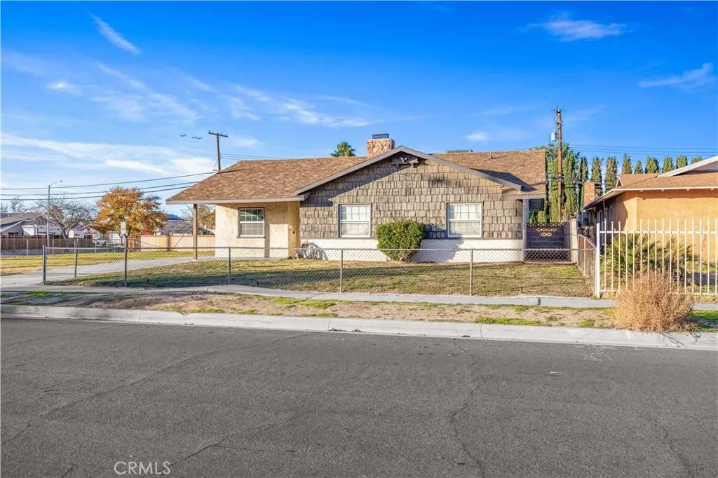 Palmdale, CA 93552,5011 E Avenue R12