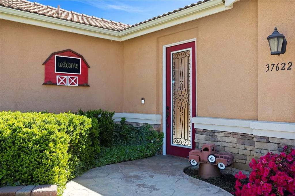 Murrieta, CA 92563,37622 Newcastle