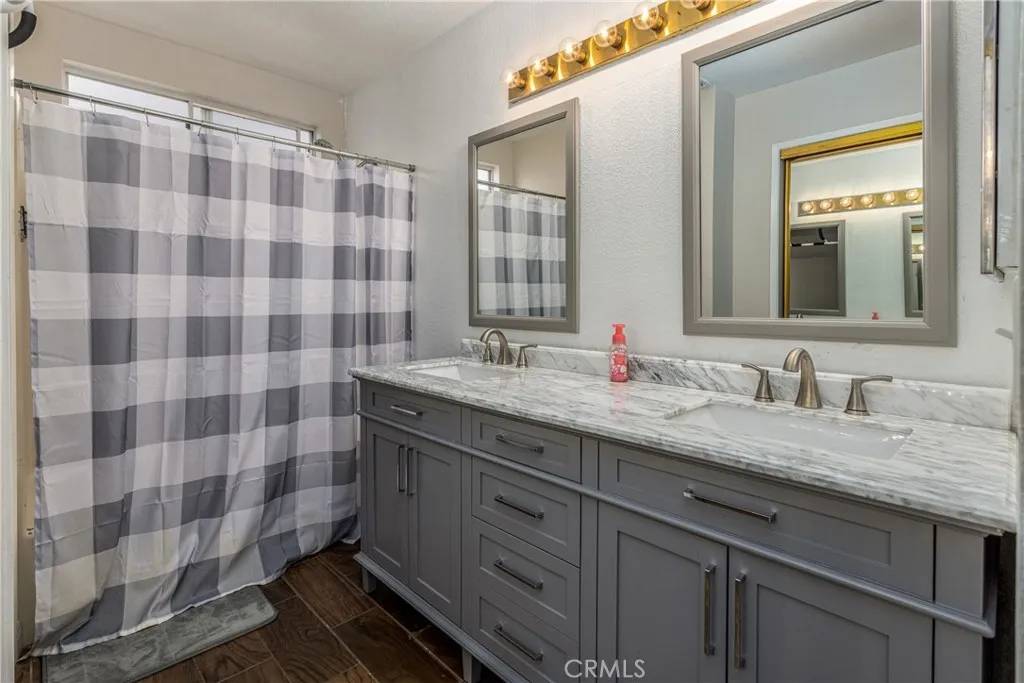 Vista, CA 92084,1695 Oak Drive