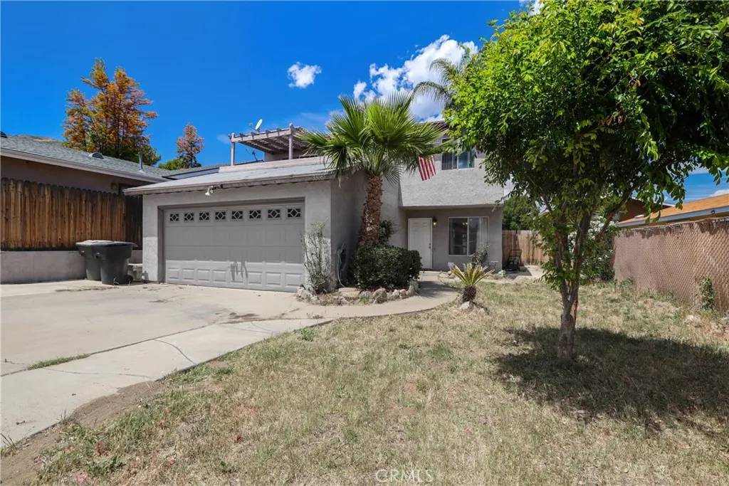 Lake Elsinore, CA 92530,33085 Evergreen Street