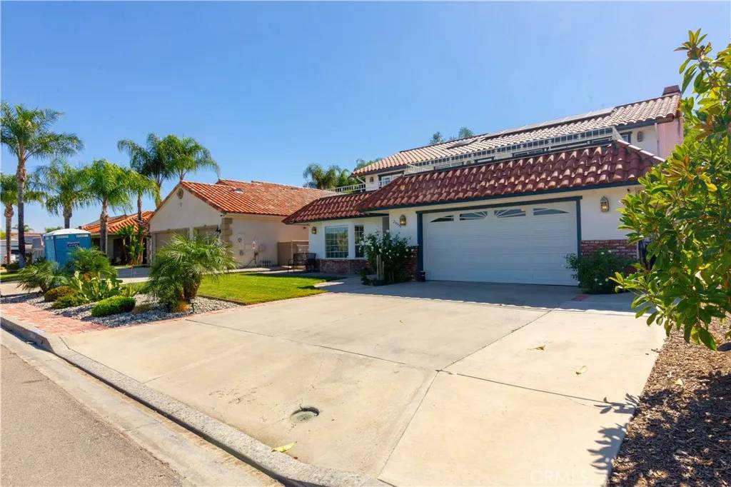 Canyon Lake, CA 92587,23539 Continental Drive