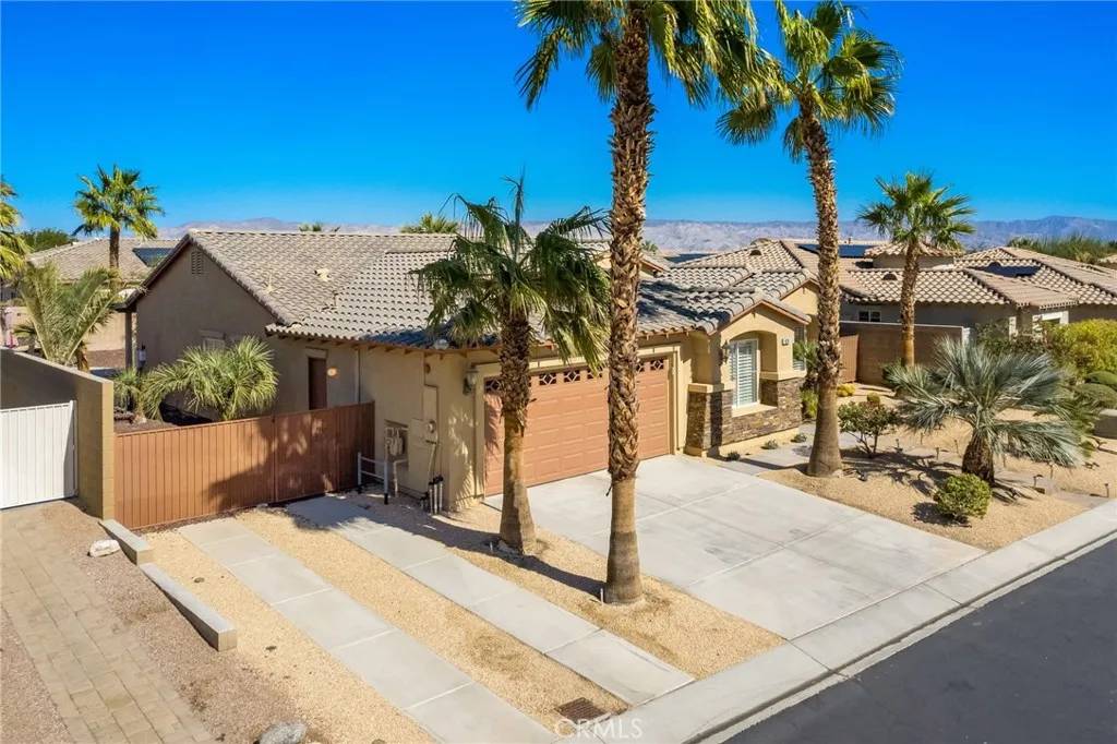 Palm Springs, CA 92262,828 Mira Grande