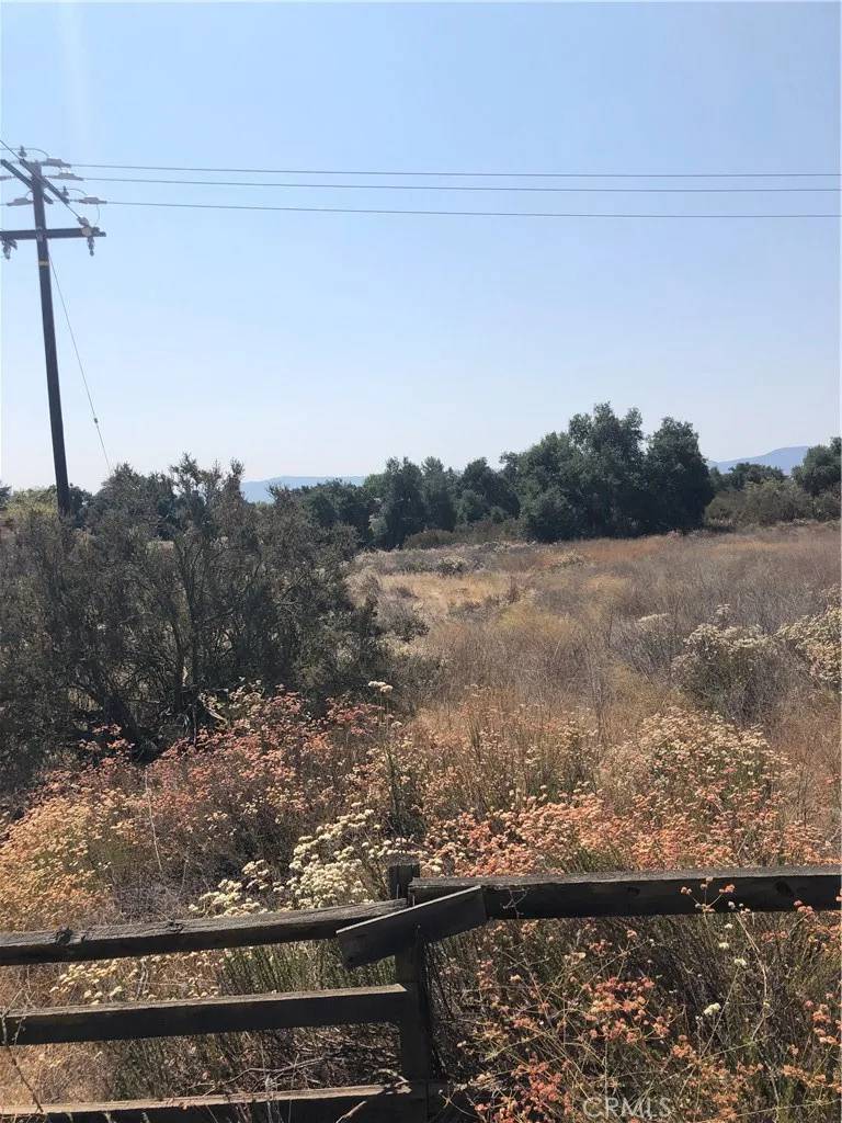 Hemet, CA 92544,5 Red Mountain