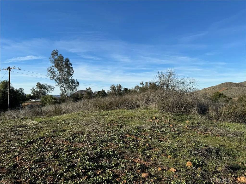 Menifee, CA 92584,15 Orange