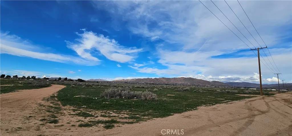 Apple Valley, CA 92307,0 Zuni