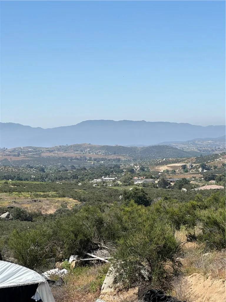 Hemet, CA 92544,66 Rocky Knoll