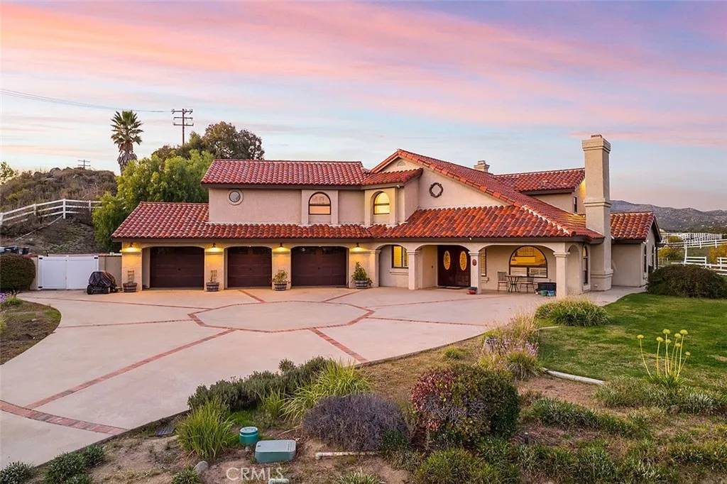 Murrieta, CA 92562,38405 Avenida La Cresta