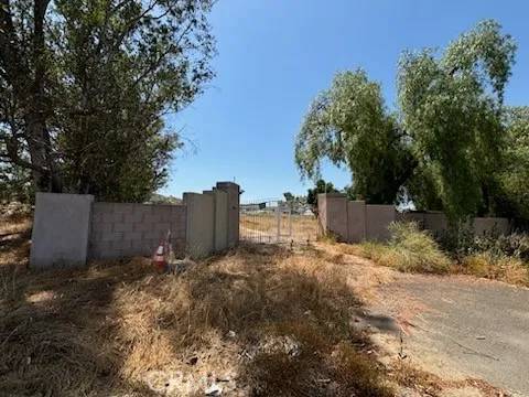 Perris, CA 92570,21105 Webster