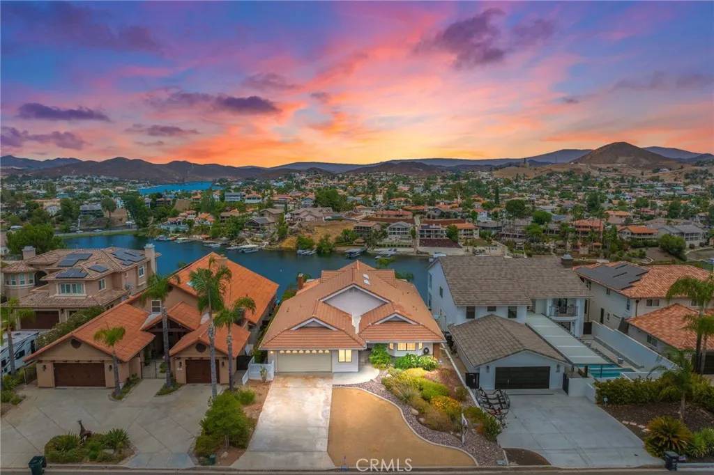 Canyon Lake, CA 92587,22572 Canyon Lake Drive South