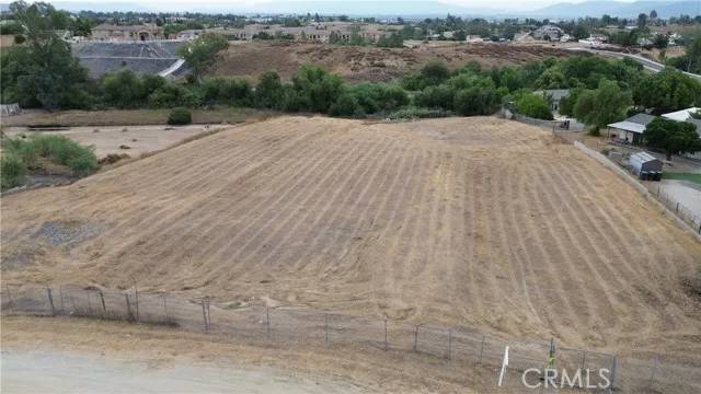 Murrieta, CA 92562,7 Juniper