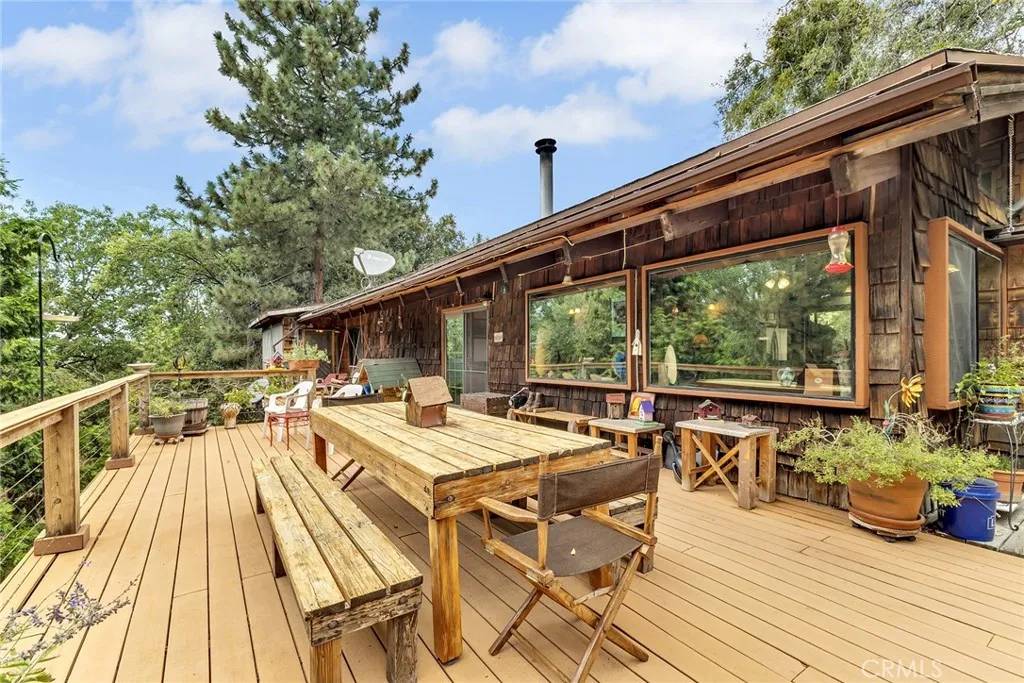 Idyllwild, CA 92549,29901 Eagles Nest Drive