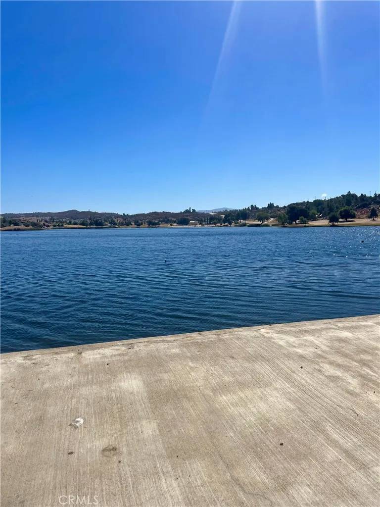 Aguanga, CA 92536,369 Lakeshore