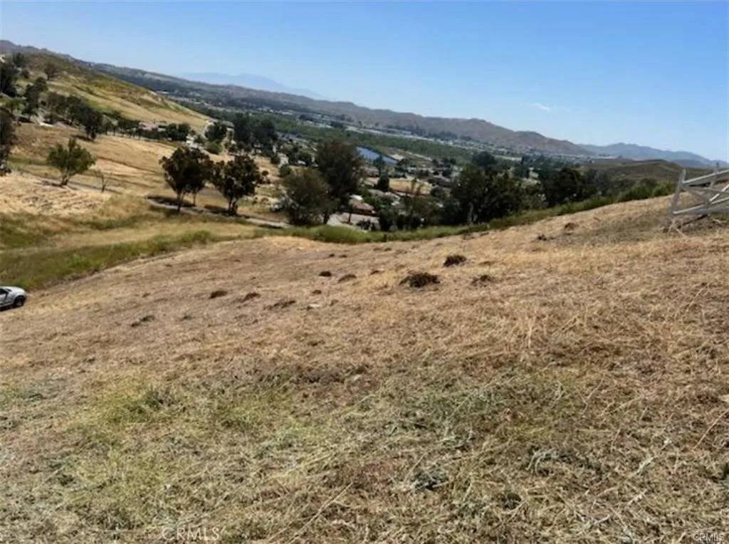 Lake Elsinore, CA 92530,0 Robertson