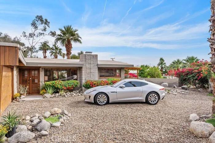 Palm Springs, CA 92262,2466 N Girasol Avenue