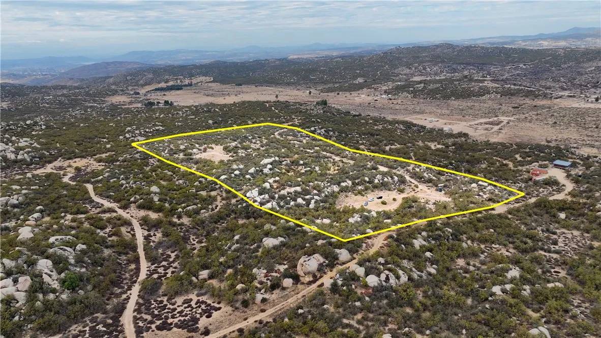 Aguanga, CA 92536,12 Sycamore Springs