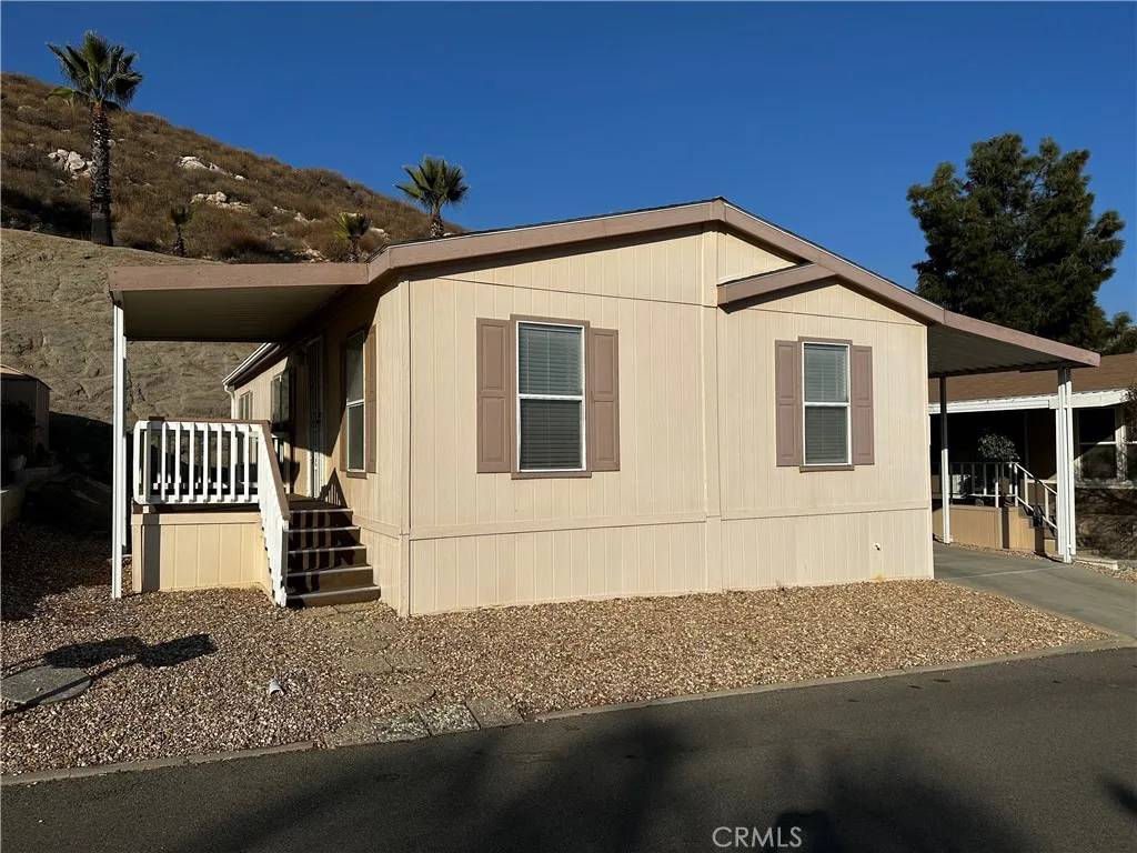 Hemet, CA 92545,32600 State Highway 74 #87