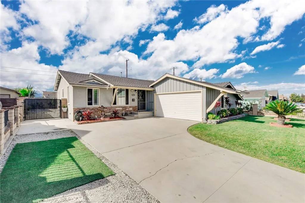 Buena Park, CA 90620,7611 El Chaco Drive