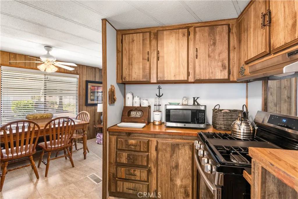 Corona, CA 92879,777 Temescal #88