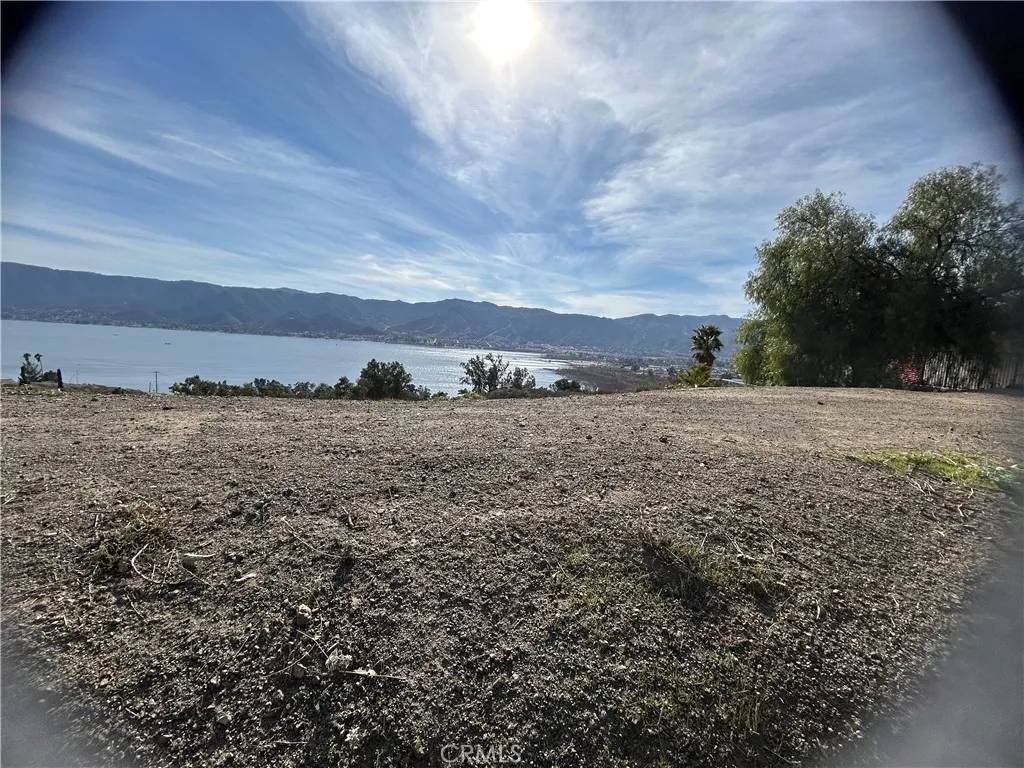 Lake Elsinore, CA 92530,0 Sunnyslope