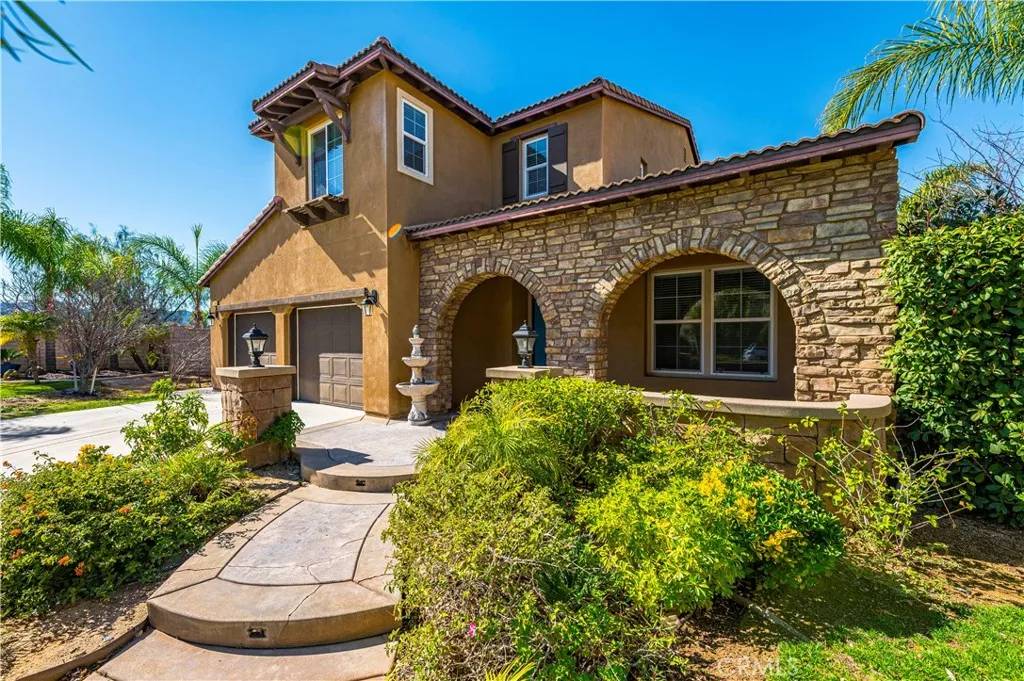 Wildomar, CA 92595,23790 Doheny Circle