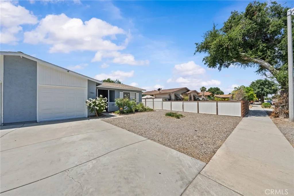 Hemet, CA 92545,1885 Calle Diablo