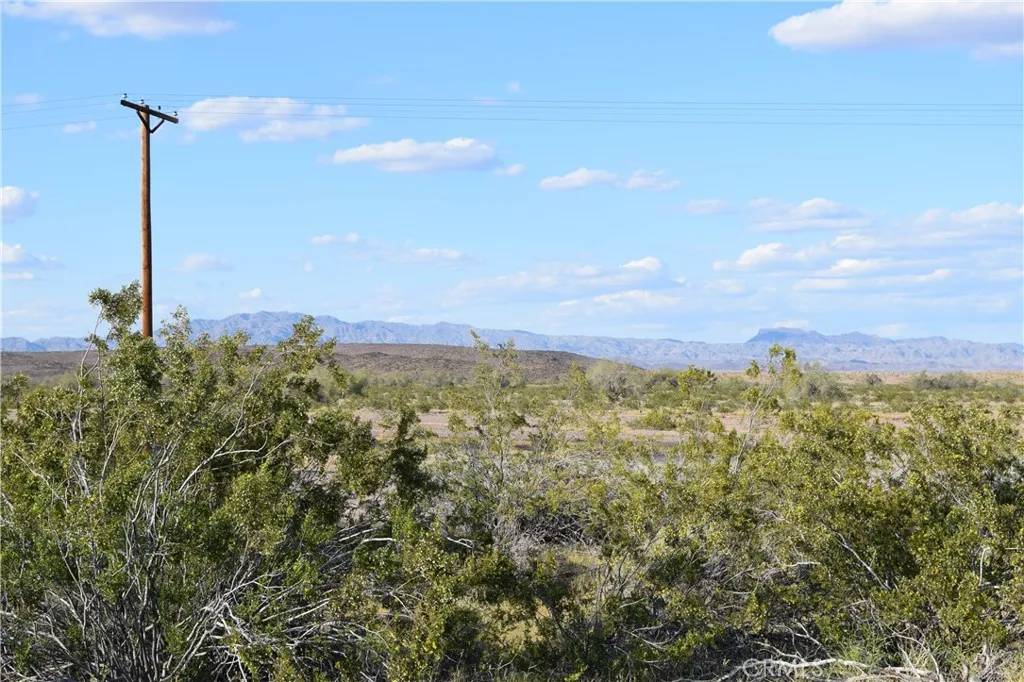 Vidal, CA 92880,0 Hwy 95