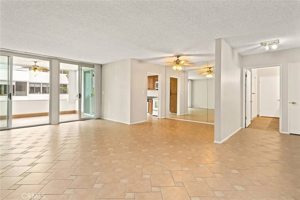 Playa Del Rey, CA 90293,8701 Delgany Avenue #105