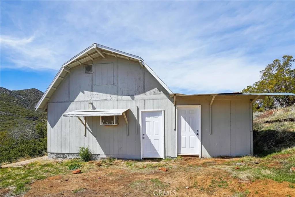 Anza, CA 92539,59121 Trails End Lane